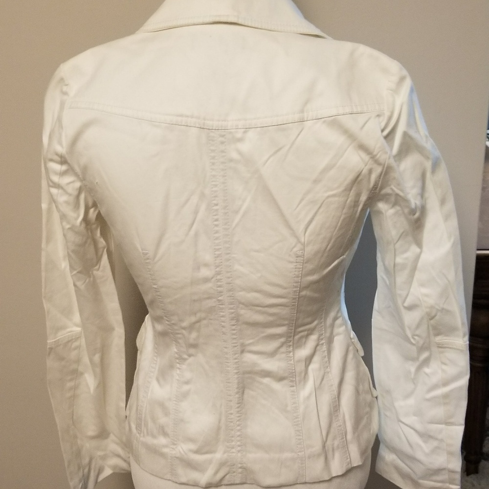 White jacket - Picture 2 of 2